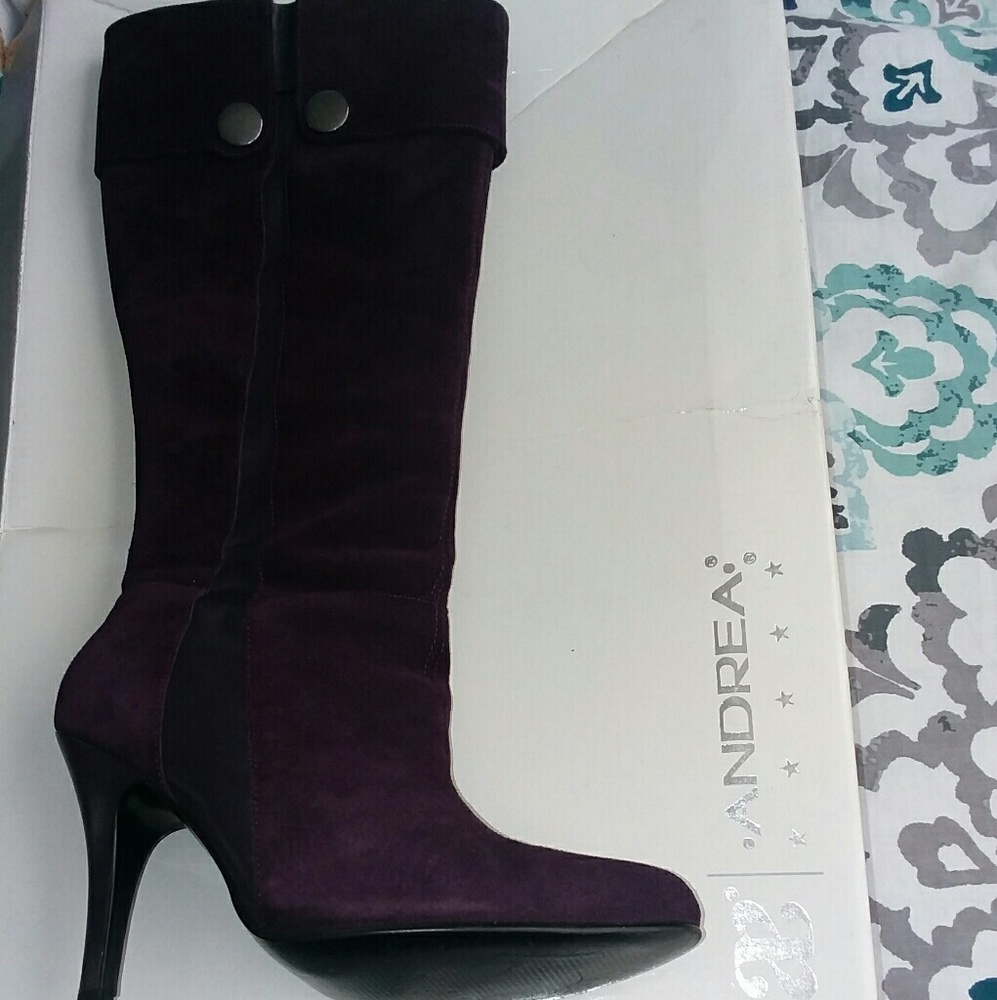 Purple suede high heeled boots - Picture 3 of 8